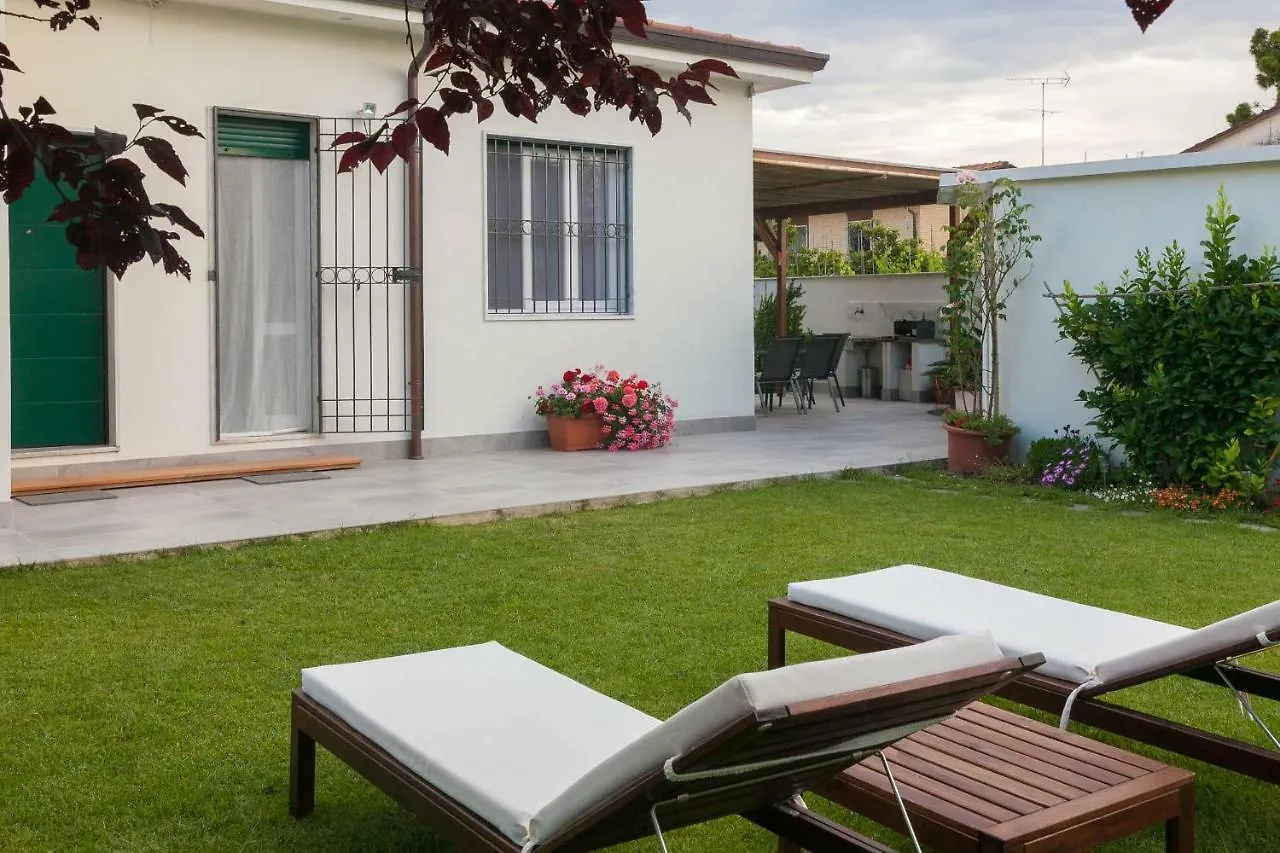 Macchia Home Marina Di Carrara Holiday home
